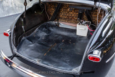 1948 Ford Super Deluxe