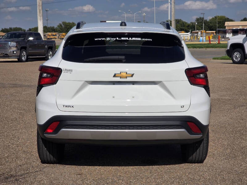 2024 Chevrolet Trax LT