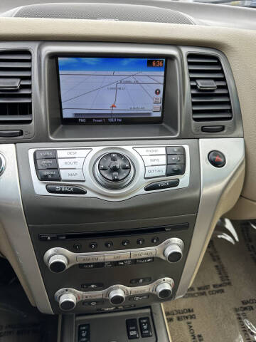 2012 Nissan Murano LE