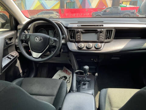2017 Toyota RAV4 LE