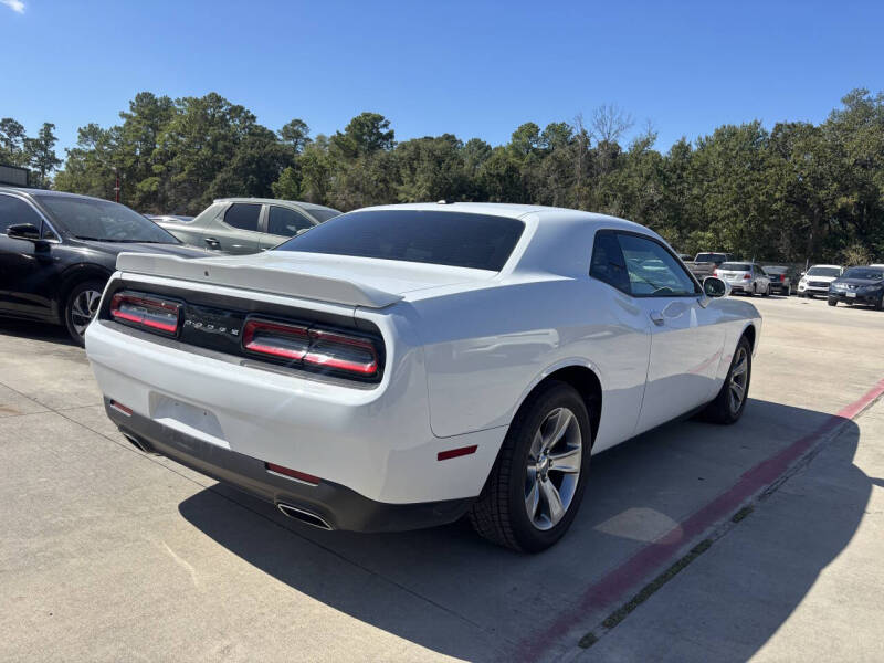 2022 Dodge Challenger SXT