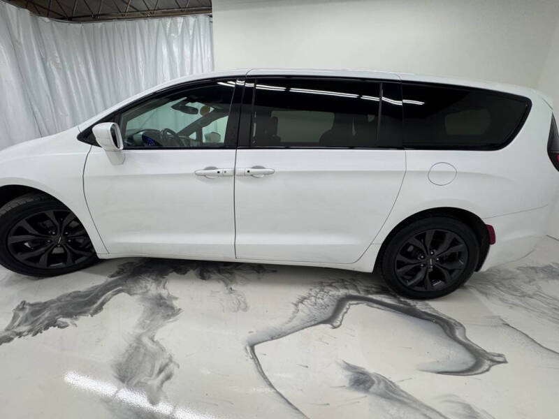 2020 Chrysler Pacifica Touring