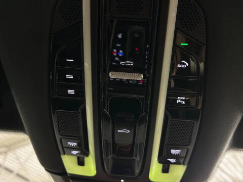 2022 Porsche Cayenne Platinum Edition