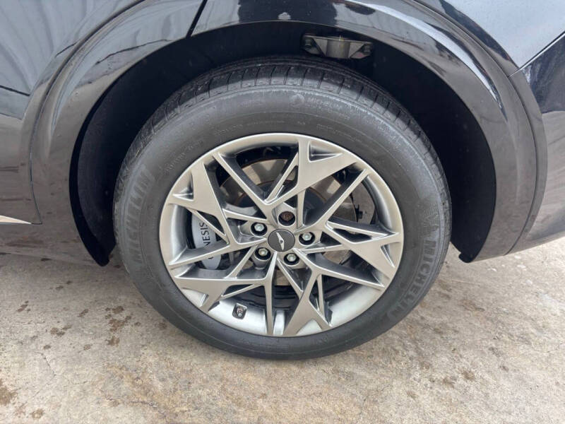 2023 Genesis GV70 2.5T Standard