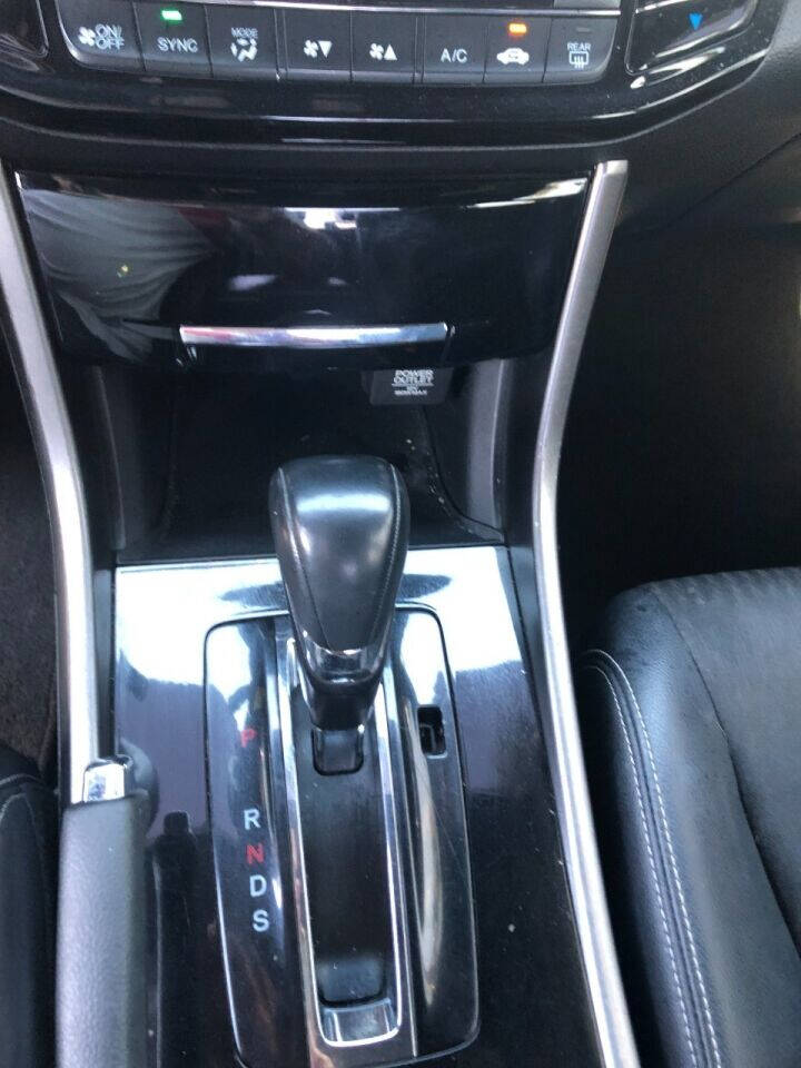 2017 Honda Accord Sedan - $15,500