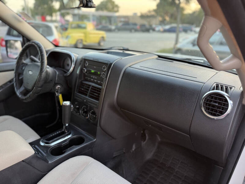 2008 Ford Explorer Sport Trac XLT