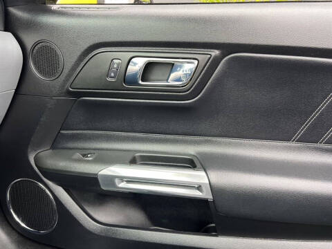 2017 Ford Mustang EcoBoost Premium