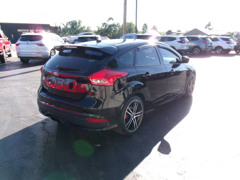 2017 Ford Focus ST