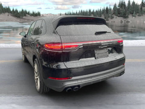 2023 Porsche Cayenne