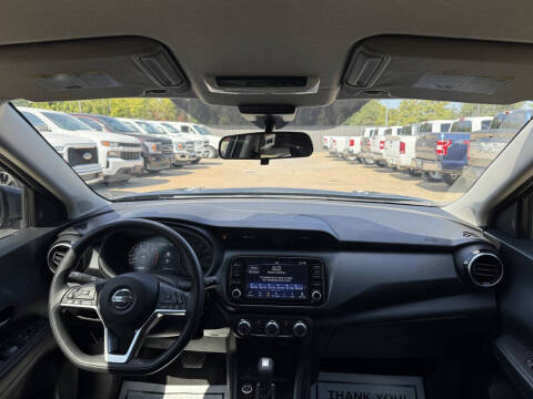 2023 Nissan Kicks SV