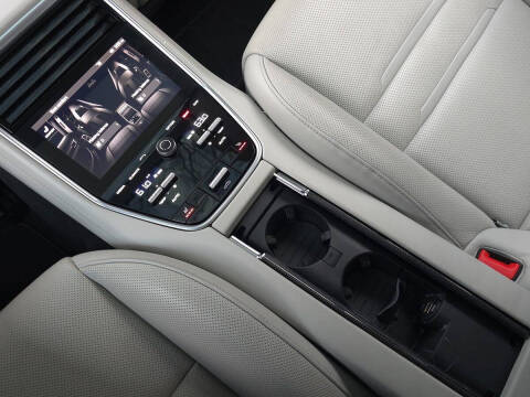 2018 Porsche Panamera Turbo