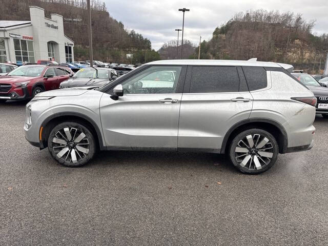 2025 Mitsubishi Outlander