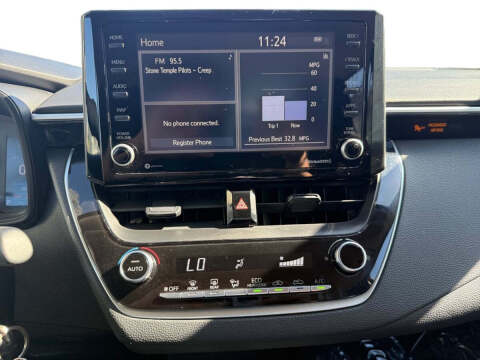 2022 Toyota Corolla LE