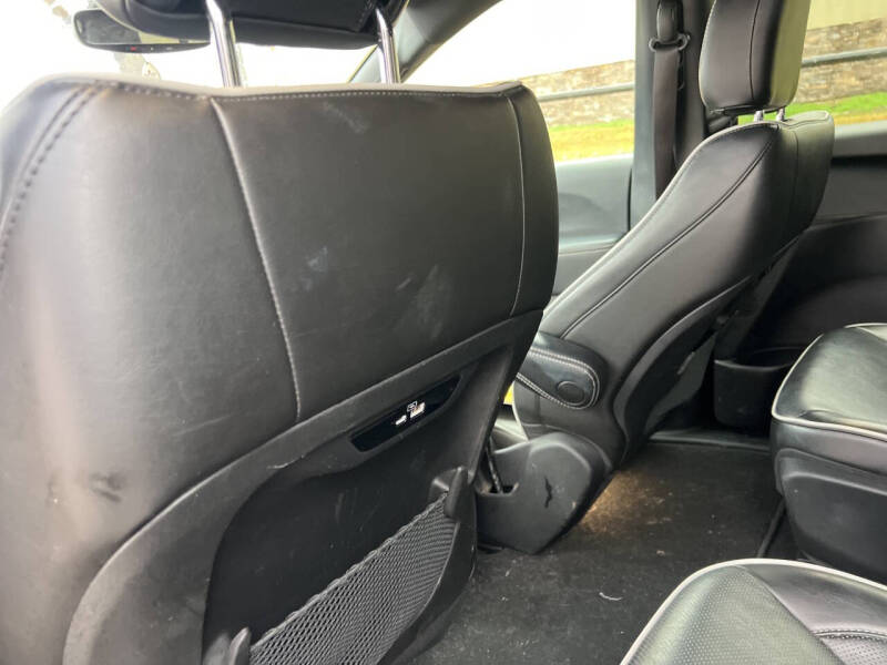 2022 Chrysler Pacifica Hybrid Limited