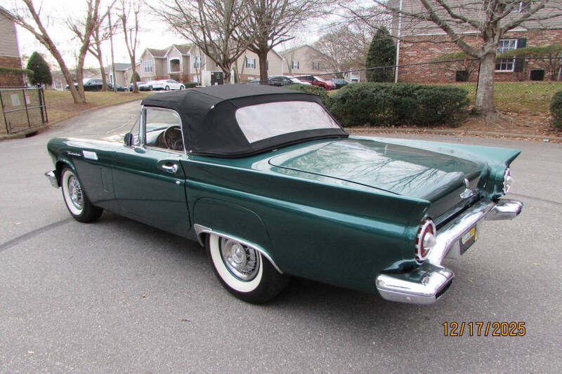 1957 Ford Thunderbird
