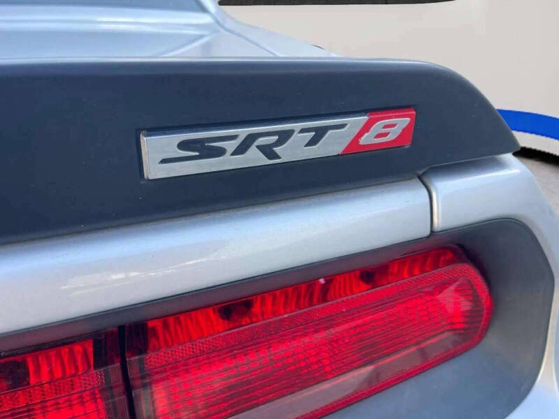 2008 Dodge Challenger SRT8