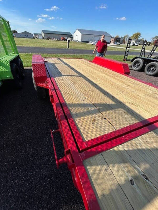 2026 Tomahawk 8.3 ft W X 20 ft L