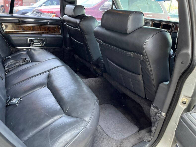1984 Lincoln Town Car