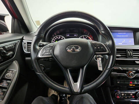 2018 Infiniti QX30 Luxury