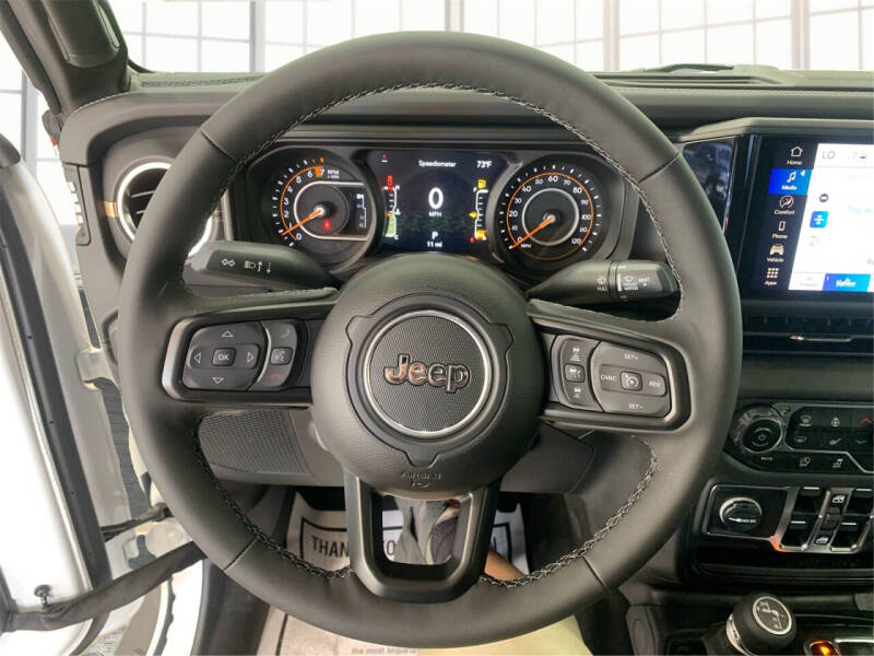 2025 Jeep Gladiator Sport