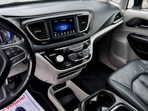 2020 Chrysler Pacifica Touring L