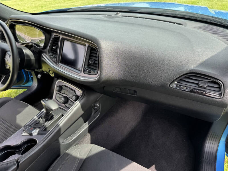 2019 Dodge Challenger SXT