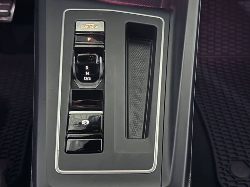 2022 Volkswagen Golf GTI S