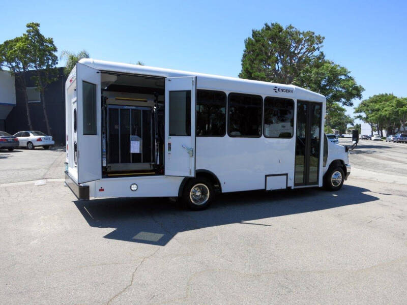 2024 Ford E-450