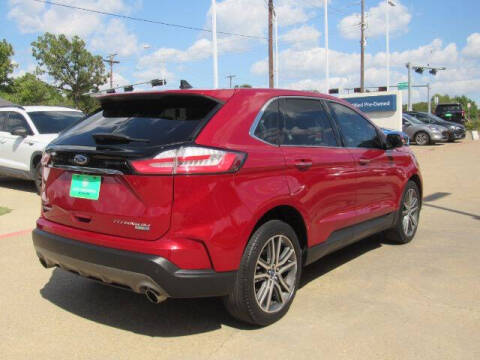 2020 Ford Edge Titanium