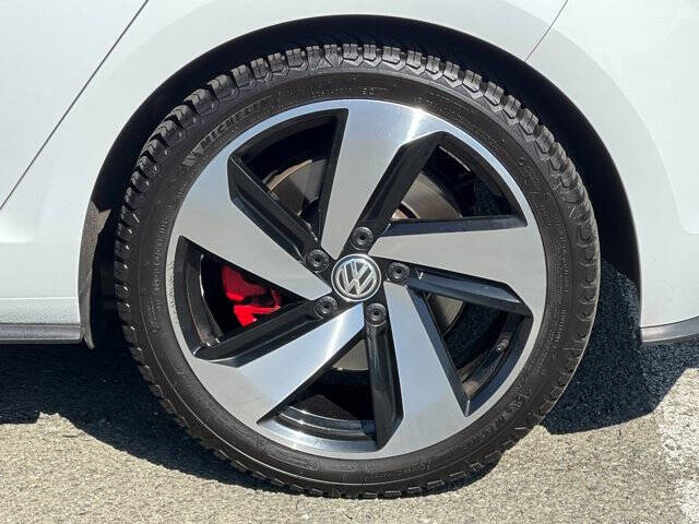 2020 Volkswagen Golf GTI S