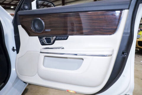 2014 Jaguar XJL Portfolio