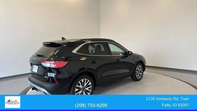 2020 Ford Escape Titanium