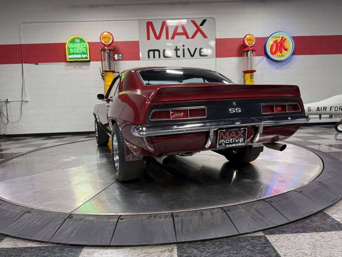 1969 Chevrolet Camaro 12