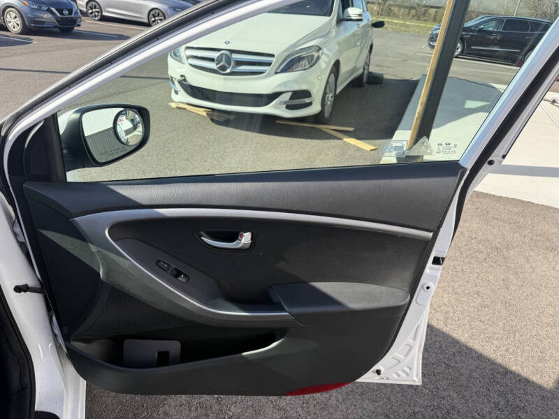 2017 Hyundai Elantra GT