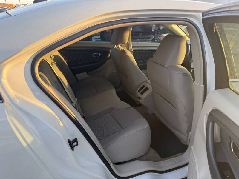 2011 Ford Taurus SEL