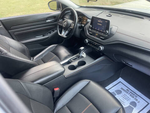 2021 Nissan Altima 2.5 SR