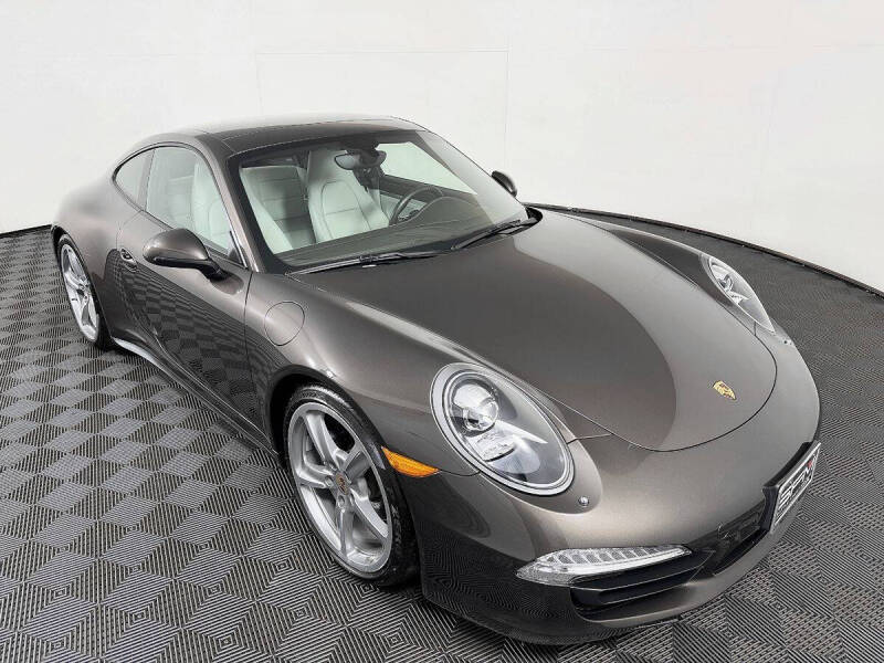2015 Porsche 911 Carrera 4