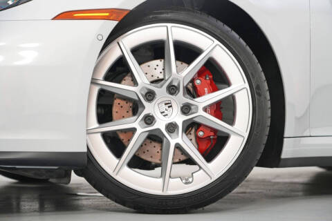 2025 Porsche 911 Carrera