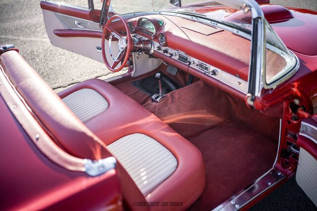 1956 Ford Thunderbird