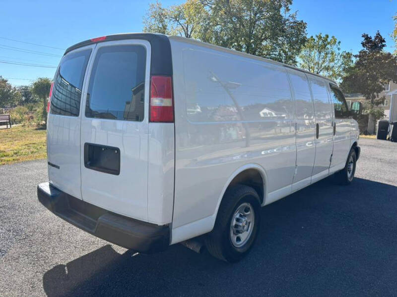 2019 Chevrolet Express 2500
