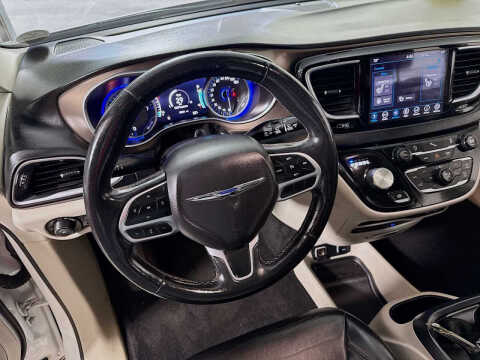 2018 Chrysler Pacifica Touring L Plus