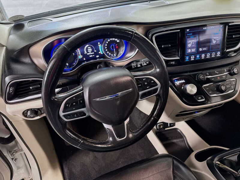 2018 Chrysler Pacifica Touring L Plus