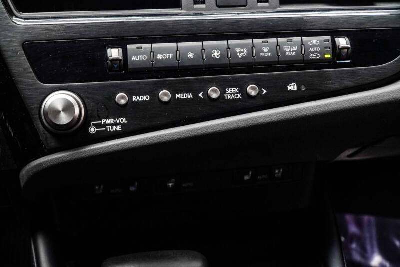 2025 Lexus ES 350