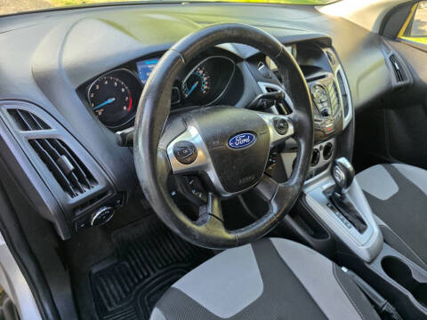 2012 Ford Focus SE