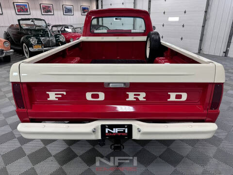 1965 Ford F-100