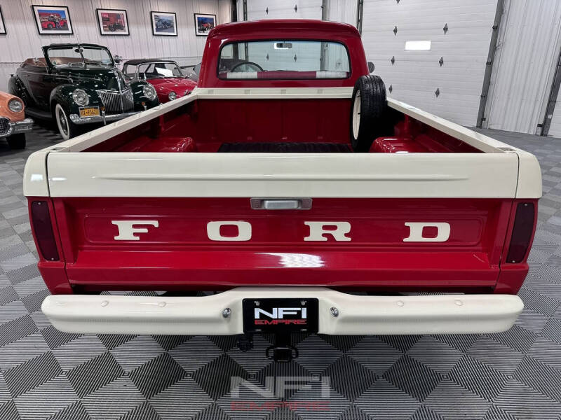 1965 Ford F-100