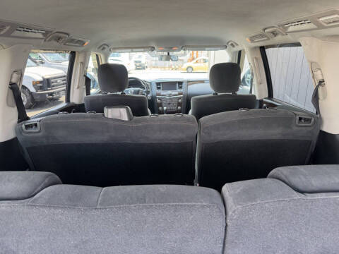 2017 Nissan Armada