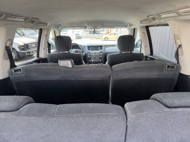 2017 Nissan Armada