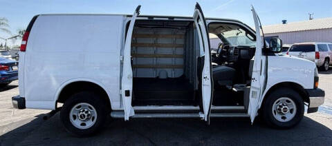 2017 GMC Savana 2500