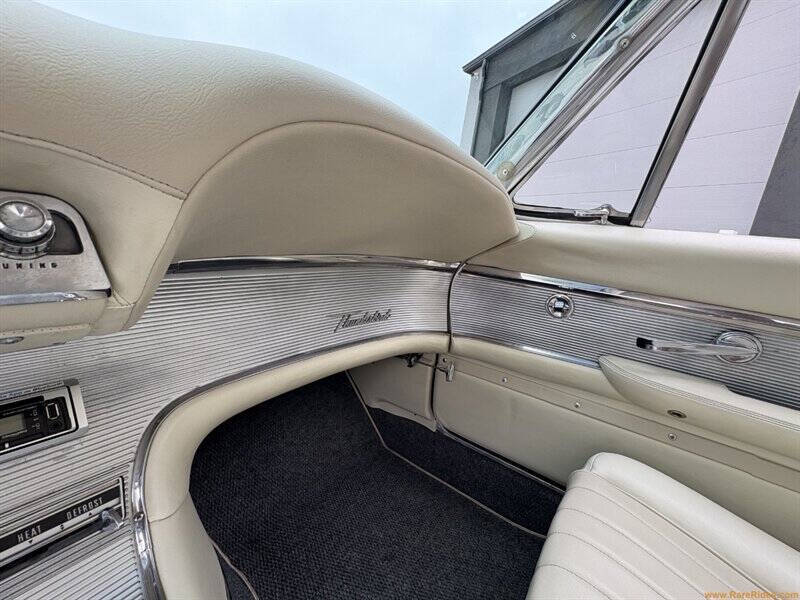 1961 Ford Thunderbird